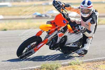 media/Oct-15-2023-TrackXperience (Sun) [[85198ff50b]]/Group 2/session 4 turn 3/